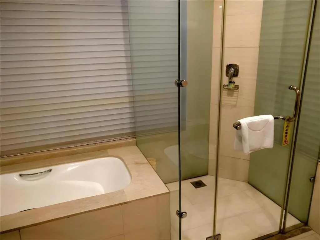 Zhong Yi Peng Ao Hotel