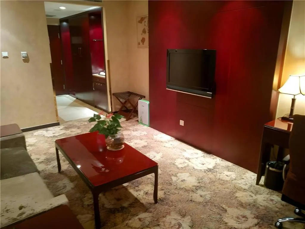 Zhong Yi Peng Ao Hotel