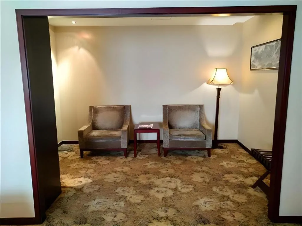 Zhong Yi Peng Ao Hotel