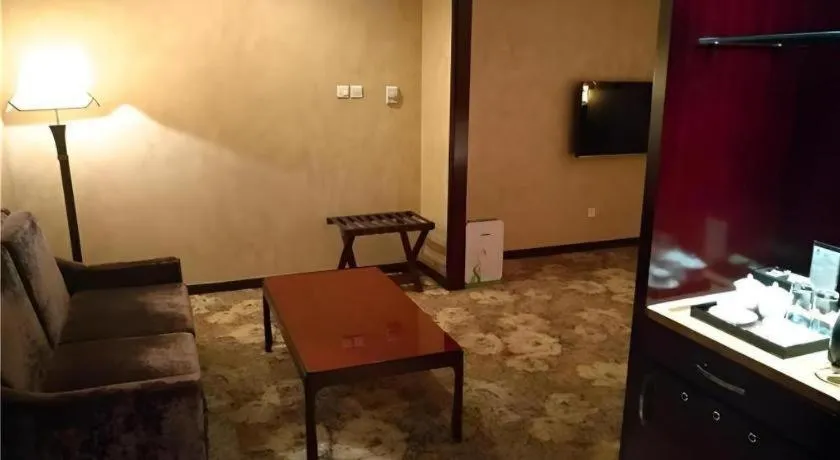 Zhong Yi Peng Ao Hotel