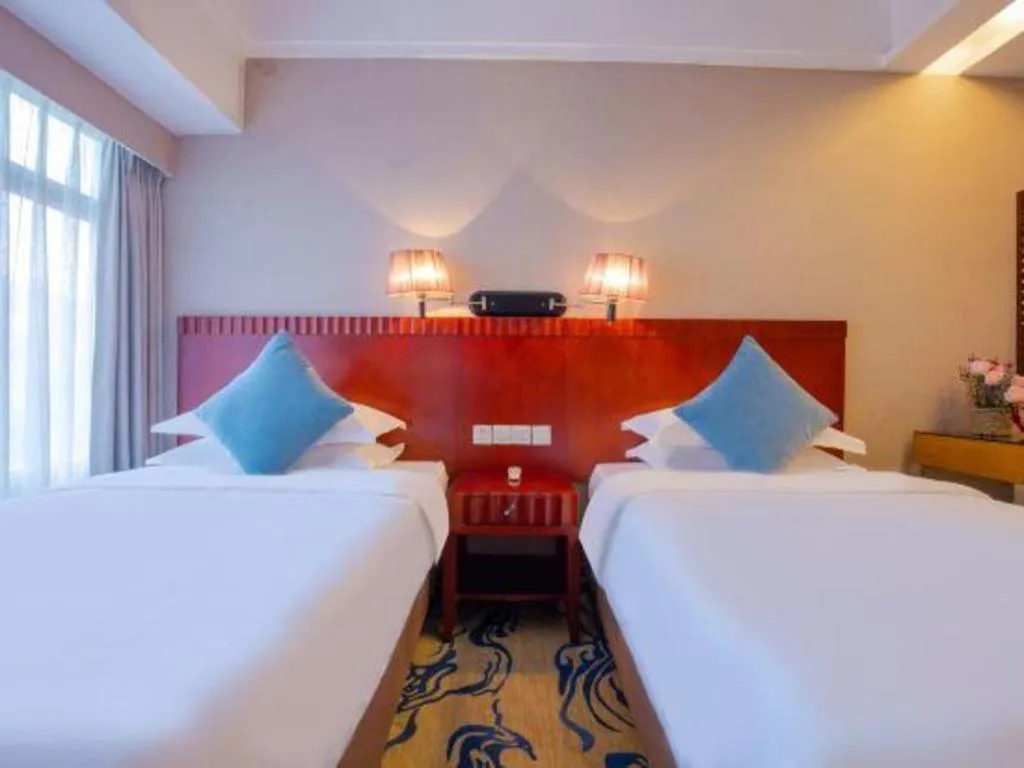 Bed in Silver Art Hotel