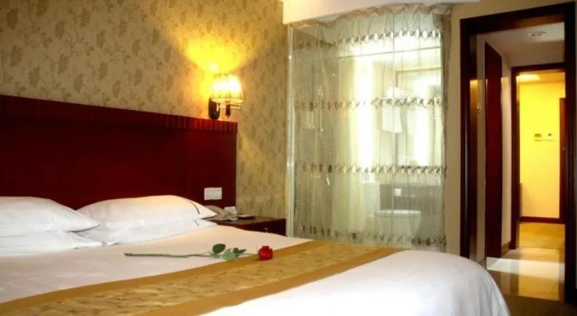 Bed in Silver Art Hotel