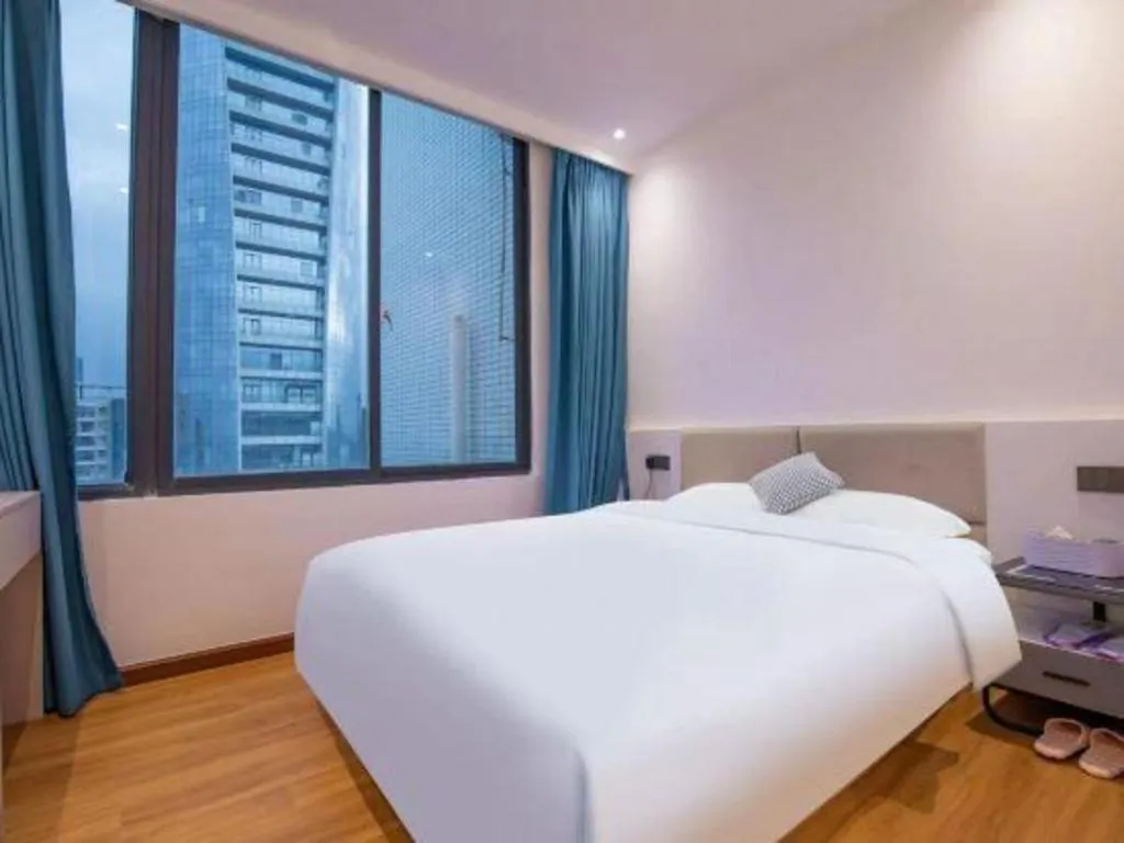 Bed in Silver Art Hotel