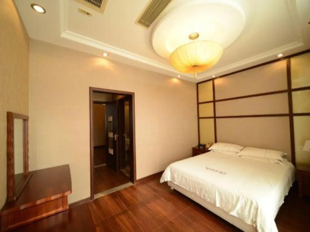 Bed in Silver Art Hotel