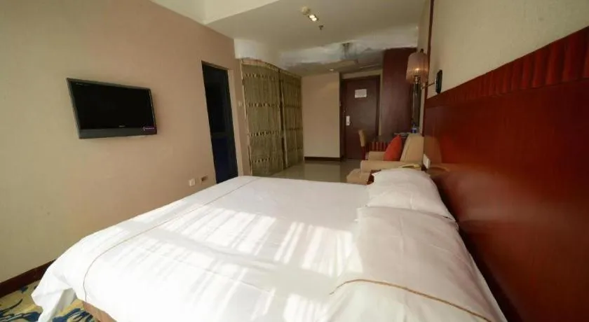 Bed in Silver Art Hotel