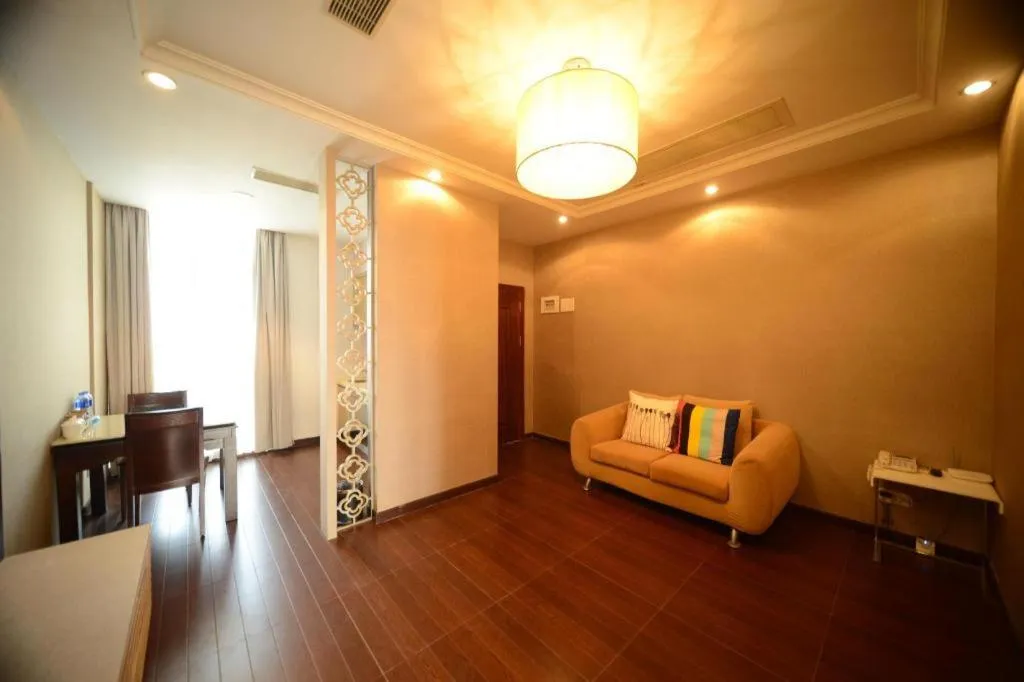 Bed in Silver Art Hotel