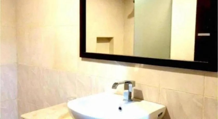 Alexander Hotel Tegal