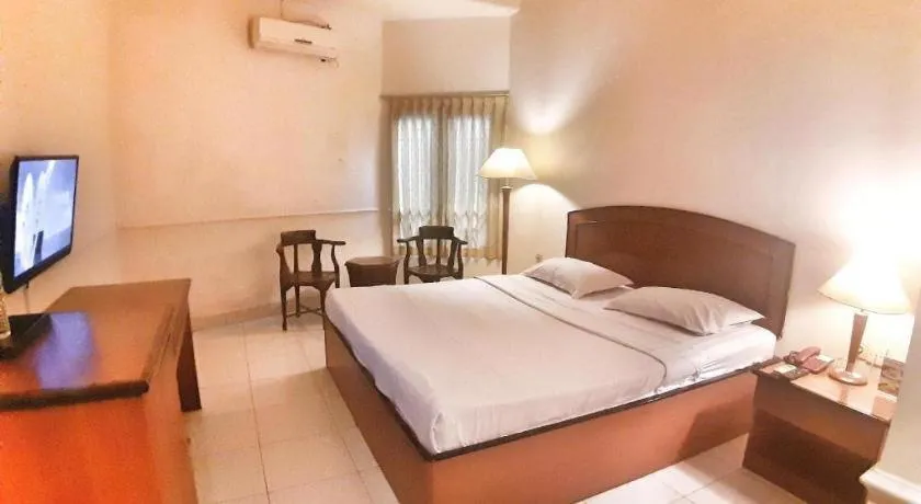 Bed in Alexander Hotel Tegal