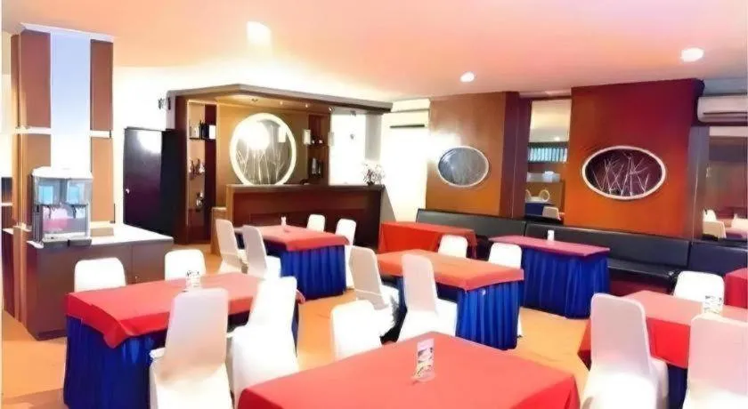 Alexander Hotel Tegal