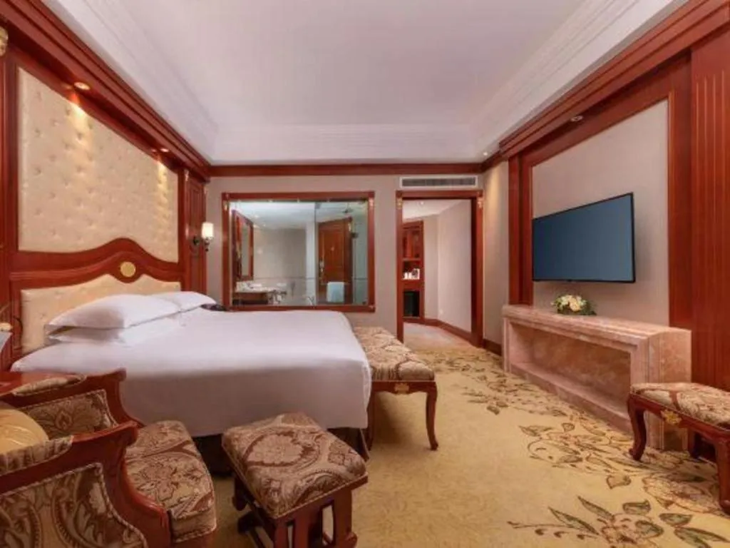 Bed in Hangzhou Blossom Water Museum Hotel