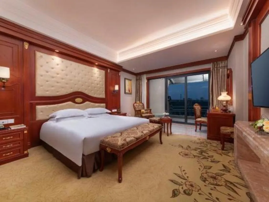 Bed in Hangzhou Blossom Water Museum Hotel