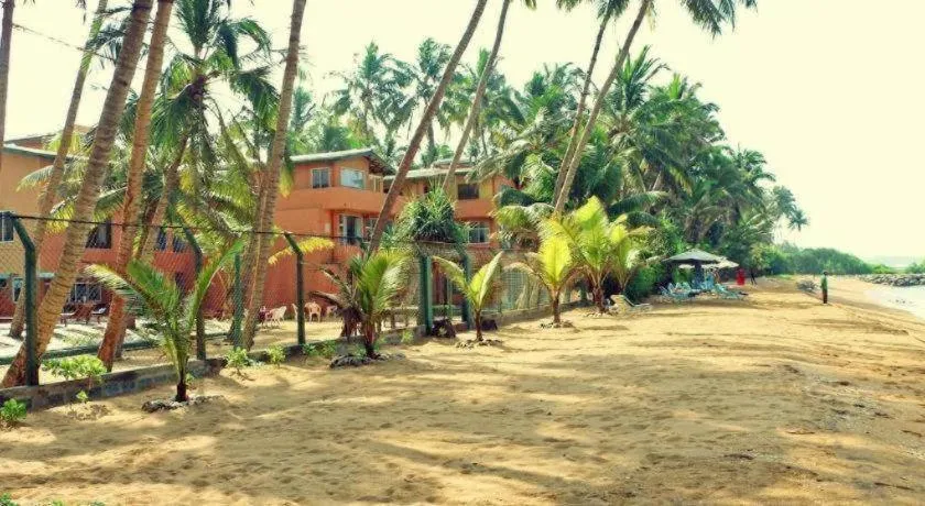 OYO 246 Roy Villa Beach Hotel