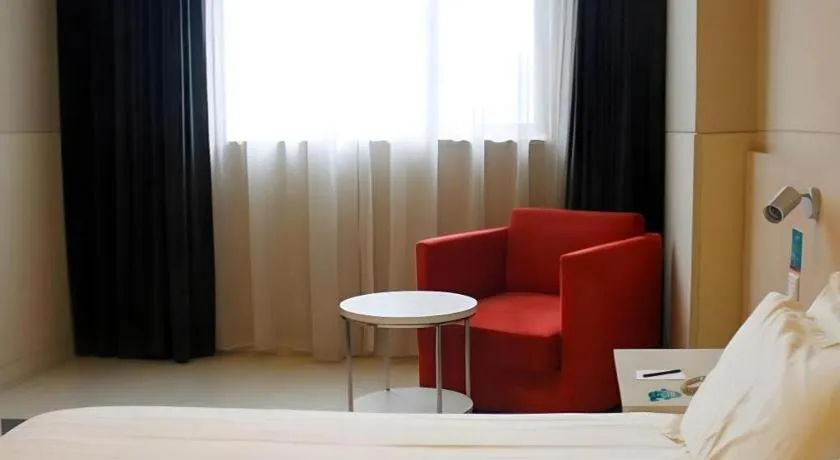 Bed in Jinjiang Inn Xian Mingguang Road