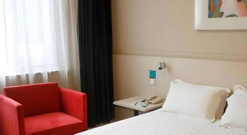 Bed in Jinjiang Inn Xian Mingguang Road