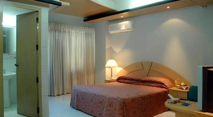 Bed in Hotel Tower Inn, Chittagong