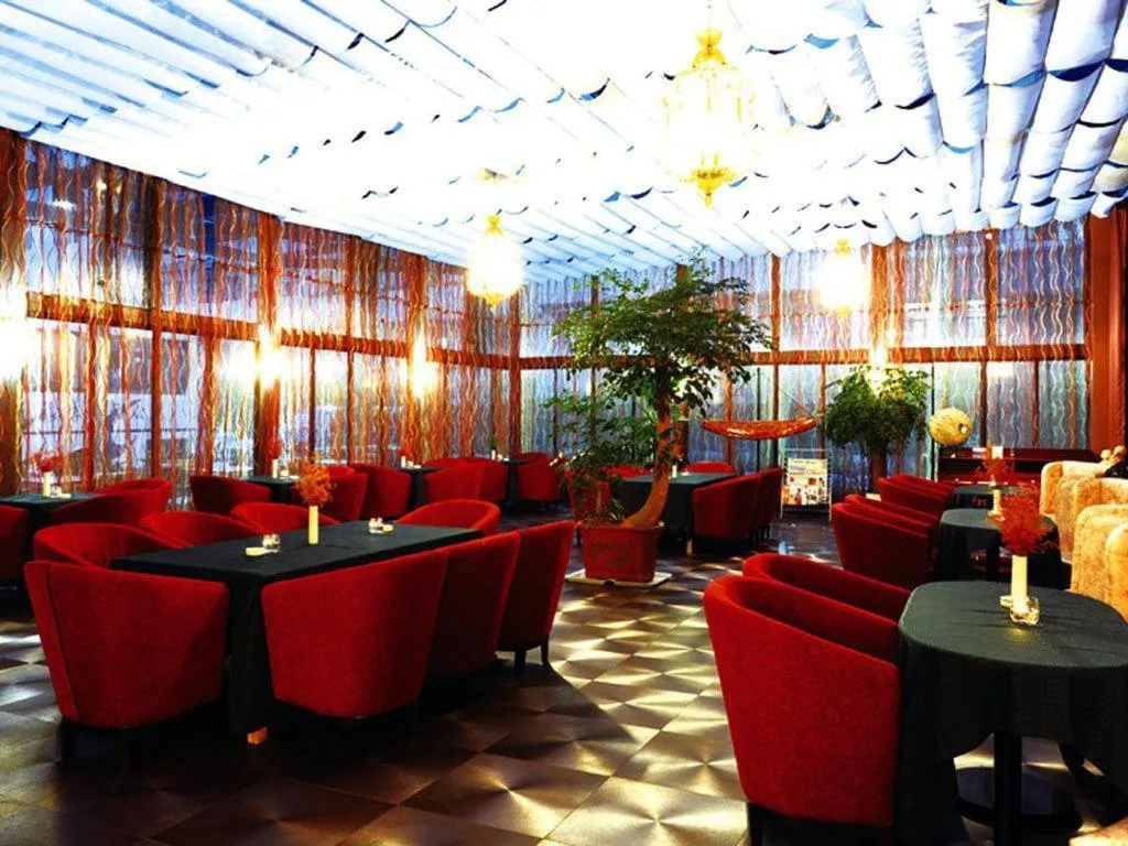 Kunming Long Way Hotel