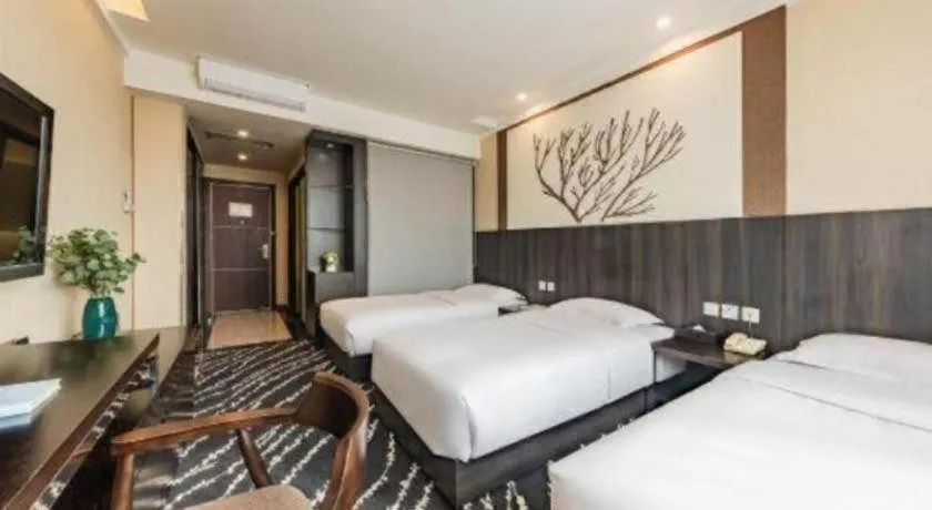 Kunming Long Way Hotel
