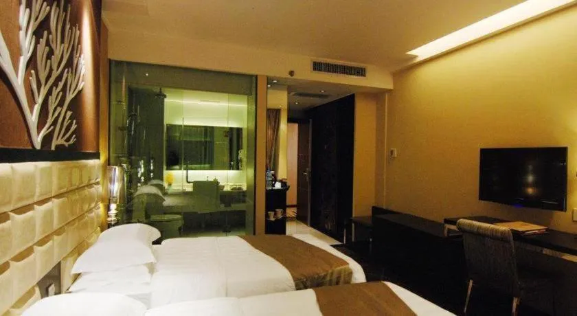 Bed in Kunming Long Way Hotel