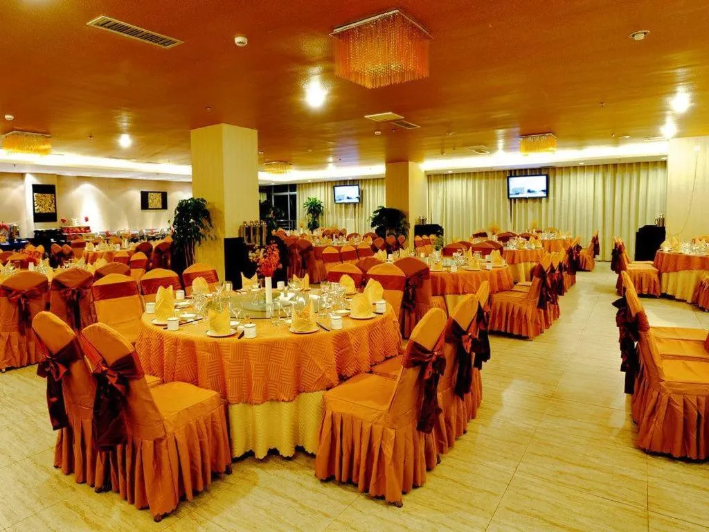 Kunming Long Way Hotel