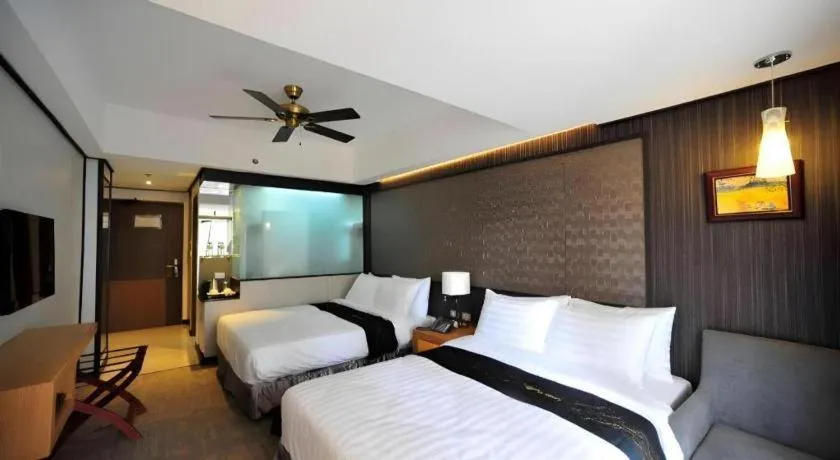 Bed in Le Monet Hotel