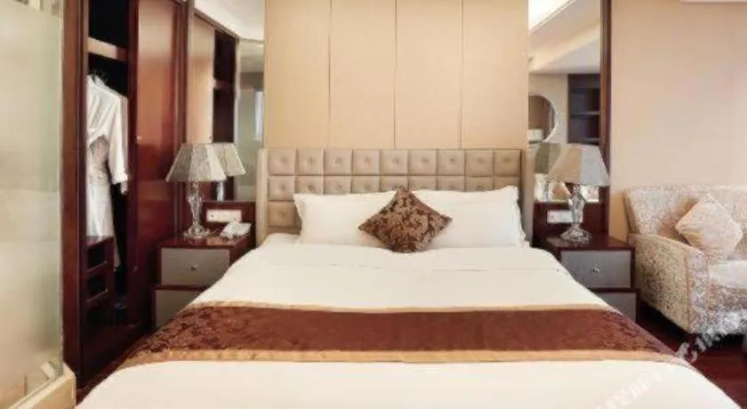 Bed in Howard Johnson by Wyndham Sunshine Plaza Ningbo