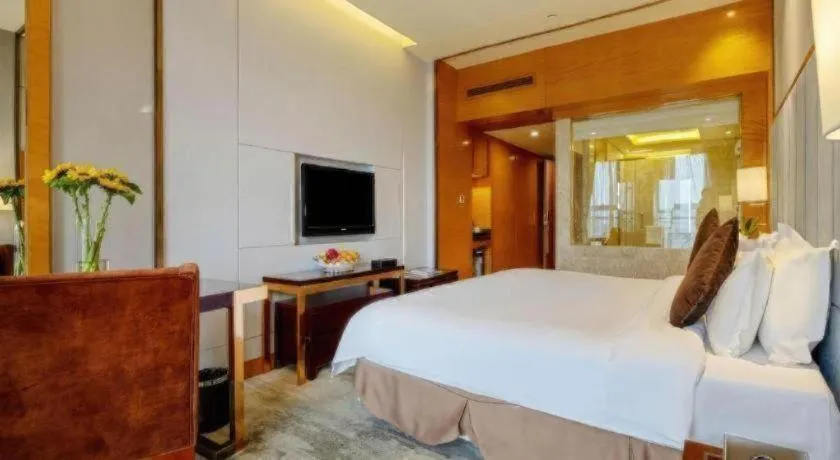 Bed in Gardenview Hotel