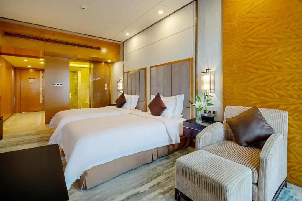 Bed in Gardenview Hotel