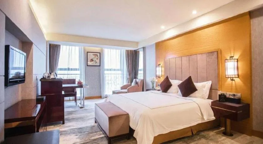 Bed in Gardenview Hotel