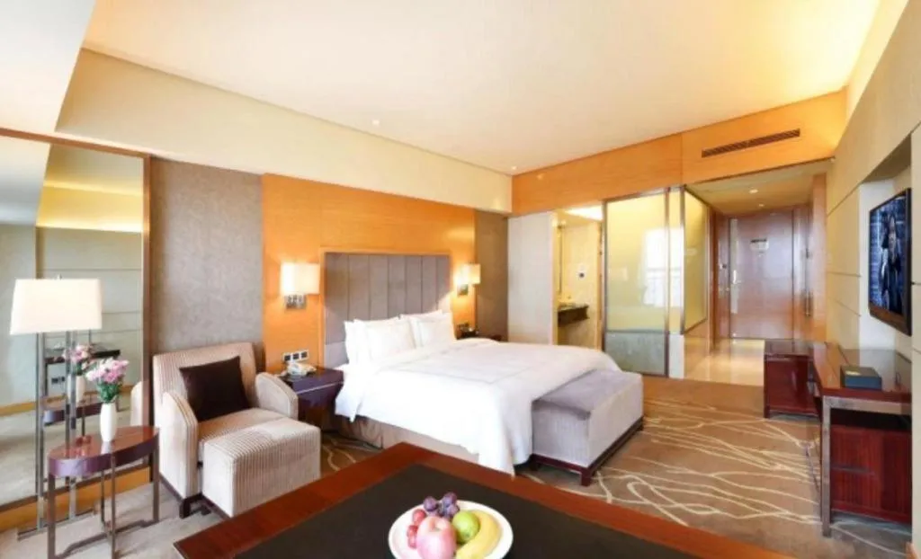 Bed in Gardenview Hotel