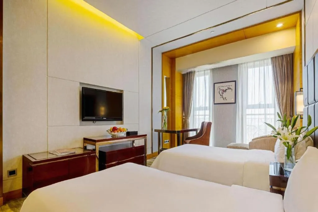 Bed in Gardenview Hotel