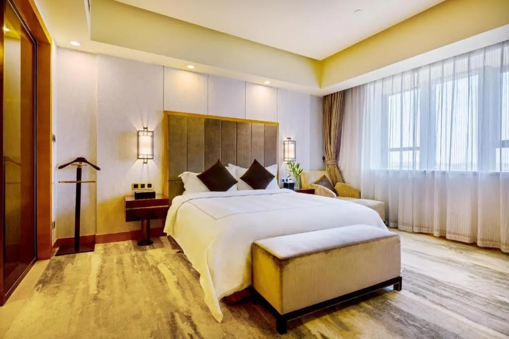 Bed in Gardenview Hotel