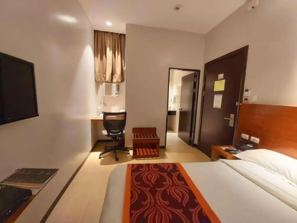 Bed in Avenue Suites