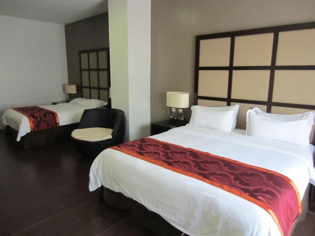 Bed in Avenue Suites