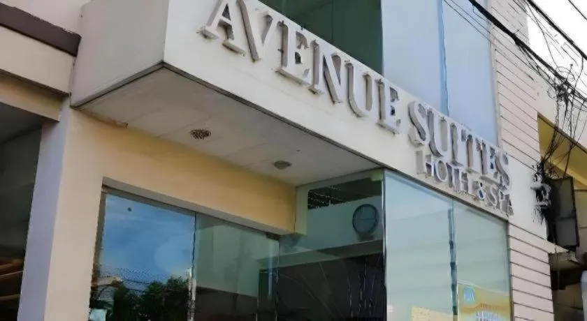 Avenue Suites