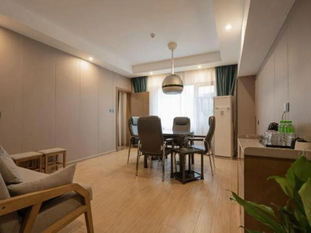 Zhangjiajie Fulante News Business Hotel