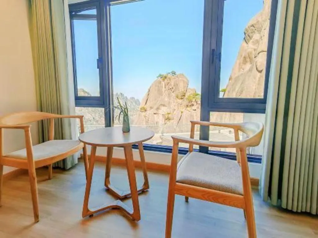 Huangshan Yupinglou Hotel