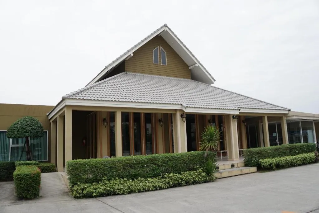 The One Residence Hotel