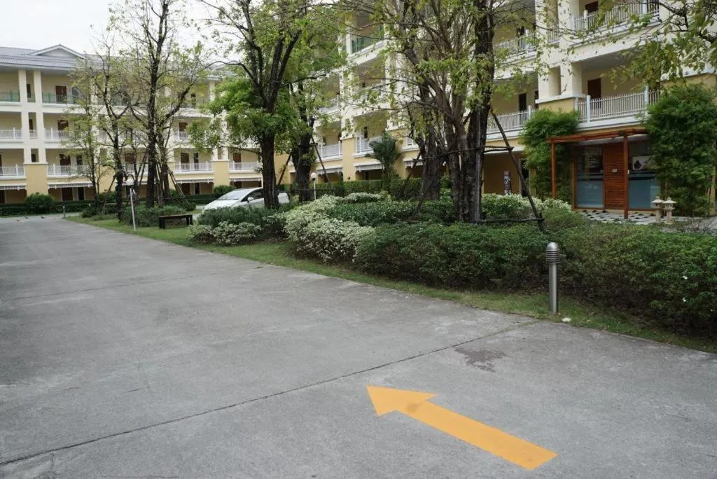 The One Residence Hotel