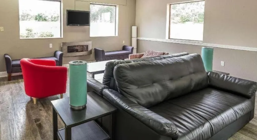 Suburban Studios Mason Hwy 42