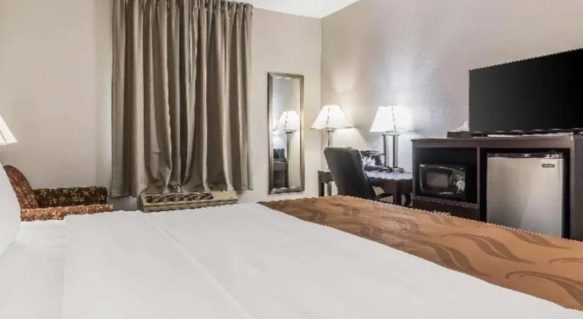 Suburban Studios Mason Hwy 42