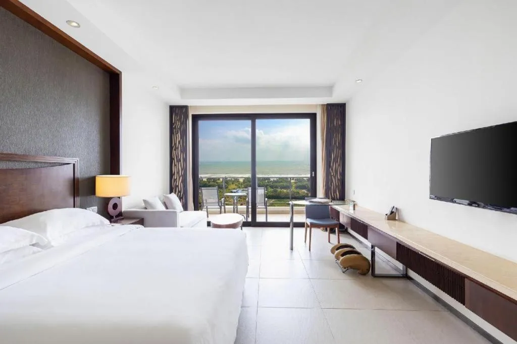 Bed in Boao Holliyard Hotel