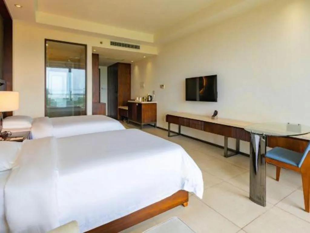 Bed in Boao Holliyard Hotel