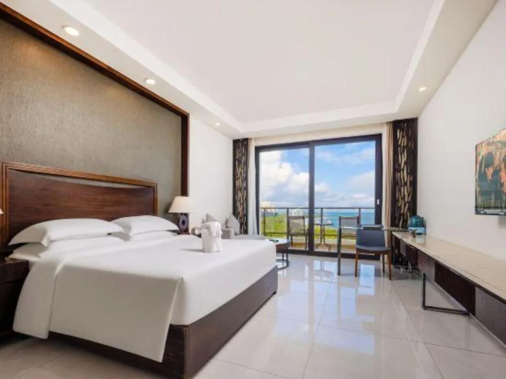 Bed in Boao Holliyard Hotel