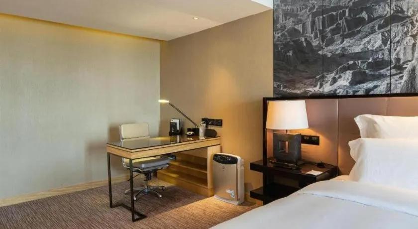 Bed in U Hotel Urumqi