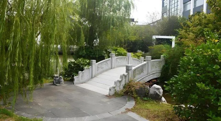 Ramada by Wyndham Suzhou Luzhi