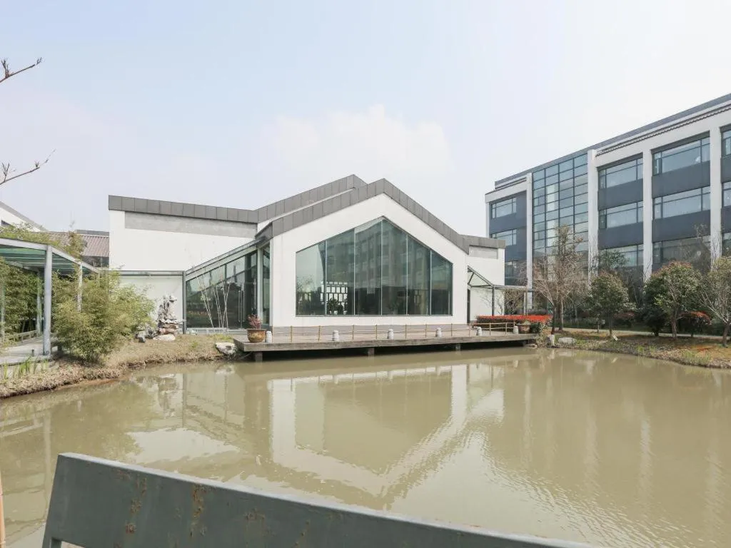 Ramada by Wyndham Suzhou Luzhi