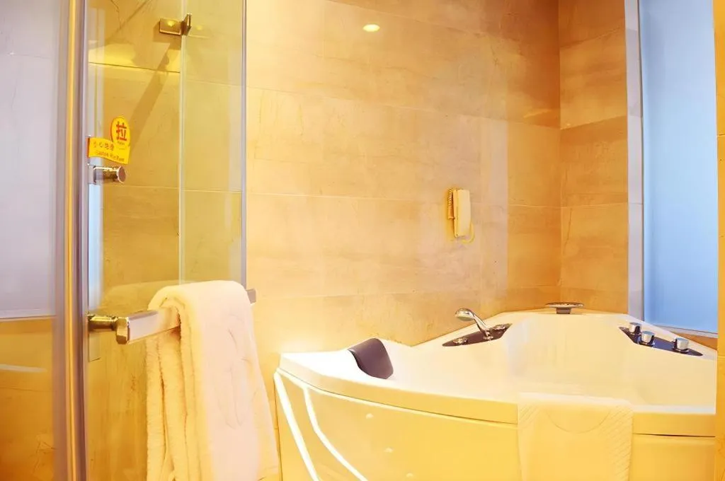 Ramada by Wyndham Suzhou Luzhi