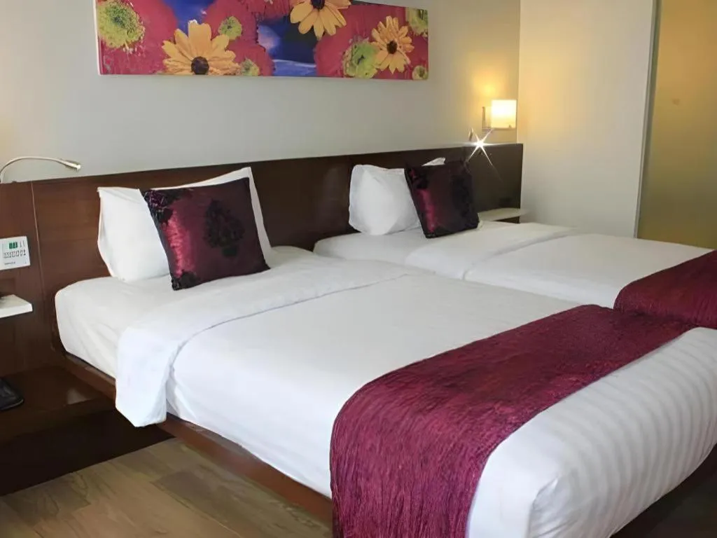 Bed in M - Regency Hotel