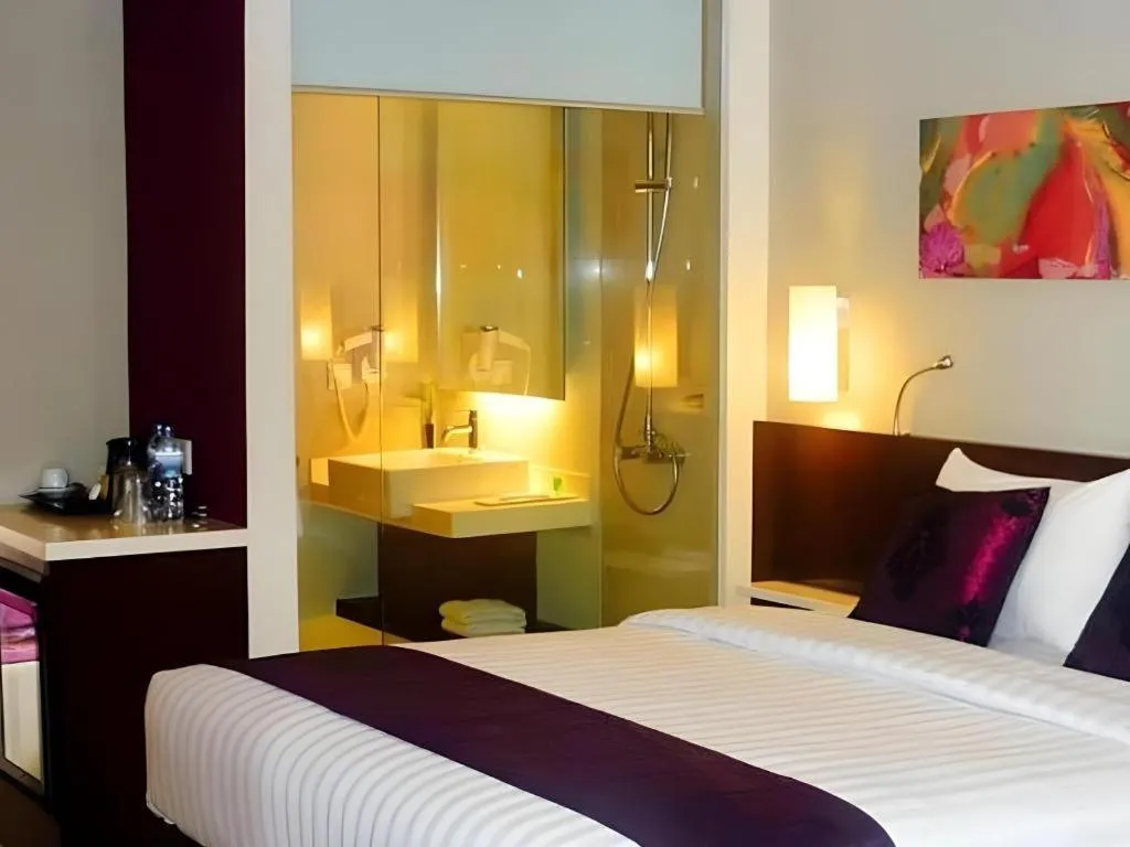 Bed in M - Regency Hotel