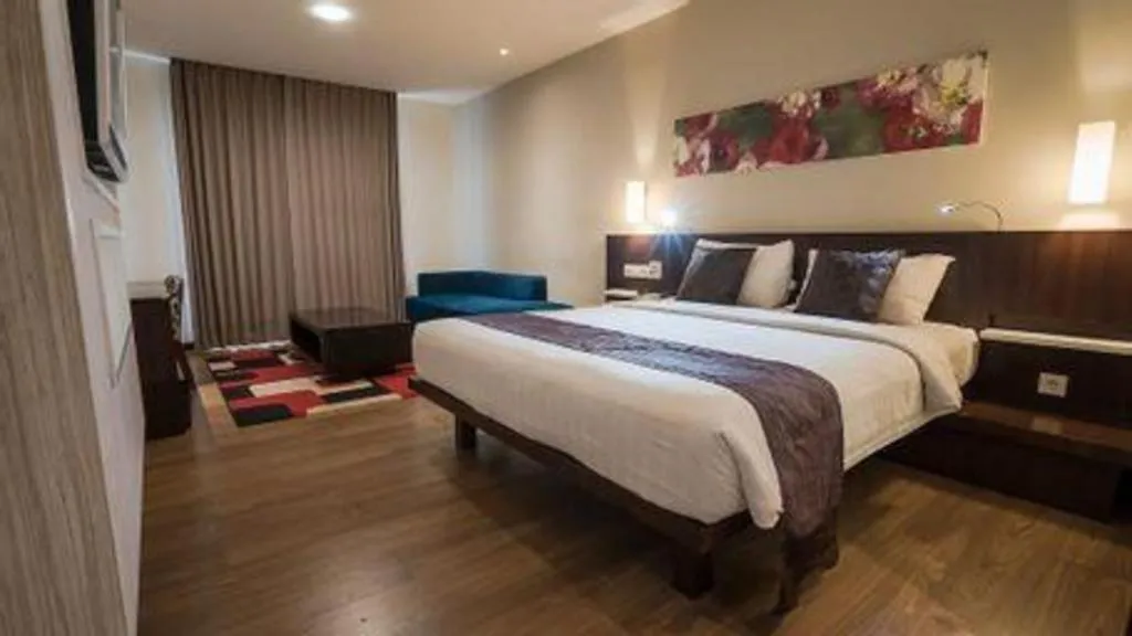 Bed in M - Regency Hotel